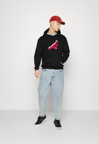 STAPLE PIGEON DOUBLE LOGO HOODIE - Camisola - black