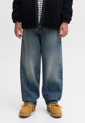 Jack & Jones Kids, BAGGY FIT JEANS JJIALEX JJCOOPER AM 559 JNR JUNIOR - Дънки със свободна кройка - BLUE DENIM