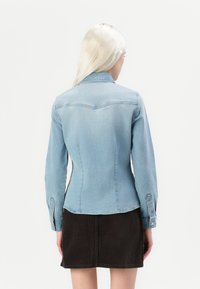 JDY JDYMOON SHIRT - Pogājama blūze - medium blue denim