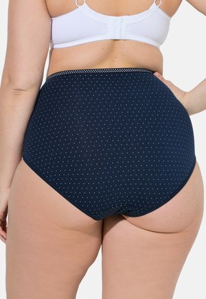 Ulla Popken, - Figi