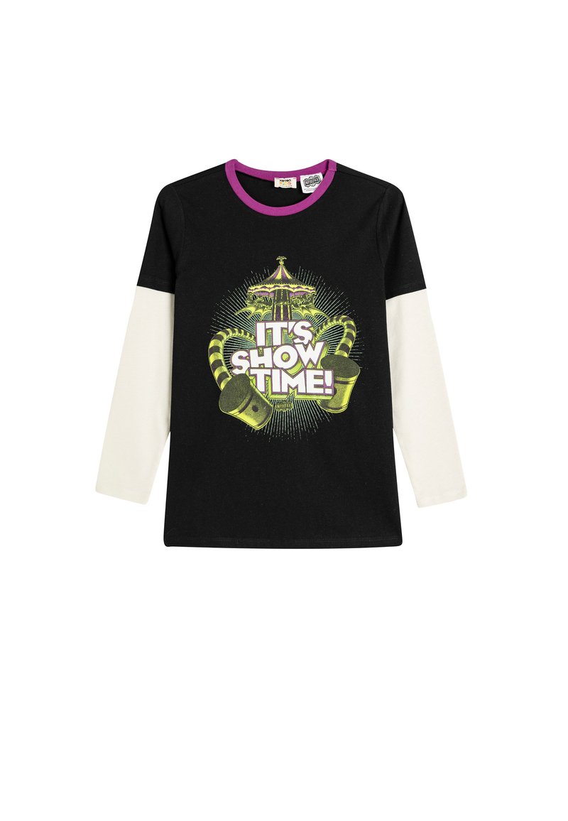 Schwarzes Langarm-T-Shirt mit weißen Ärmeln, das einen grafischen Druck in Grün und Lila zeigt mit dem Aufdruck "Es ist Show-Zeit!" im Zirkusthema-Design.