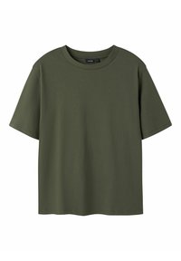 Olivengrøn kortærmet t-shirt lavet af blødt bomuld, med en afslappet pasform og rund halsudskæring med en lige kant.