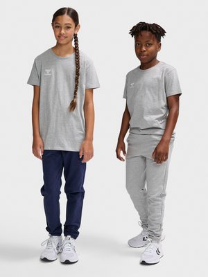 Hummel T-shirts basic - grey melange