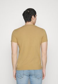 Thumbnail Image 3