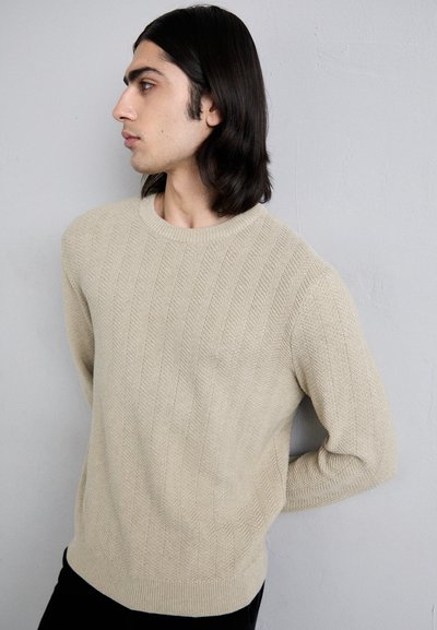 NN.07 PETE CREW - Strikkegenser - khaki beige