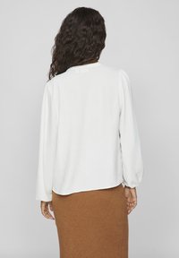 VILA VIRELLA V-NECK   - Blúz - cloud dancer