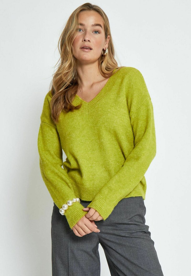 Desires GEA V-NECK - Džemperis - golden lime