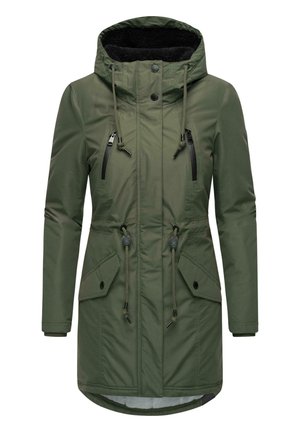 Groene parka met een capuchon, ritszakken aan de voorkant, een koord in de taille en een gevoerde voering van nepbont. Voorzien van zwarte ritsaccenten en drukknopen.