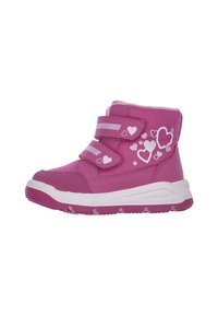 Zapatilla rosa de media caña con dos correas ajustables de Velcro, acentos blancos y patrones de corazones en el costado. Suela de goma con agarre para tracción.