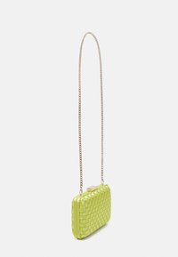 Guess TWILLER - Pochette - chartreuse