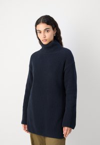 Marc O'Polo LONGSLEEVE STAND UP COLLAR - Strikkegenser - deep blue sea