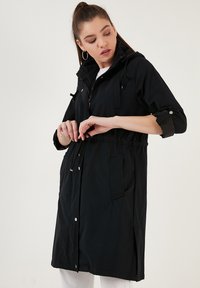 LELA REGULAR FIT - Parka - black