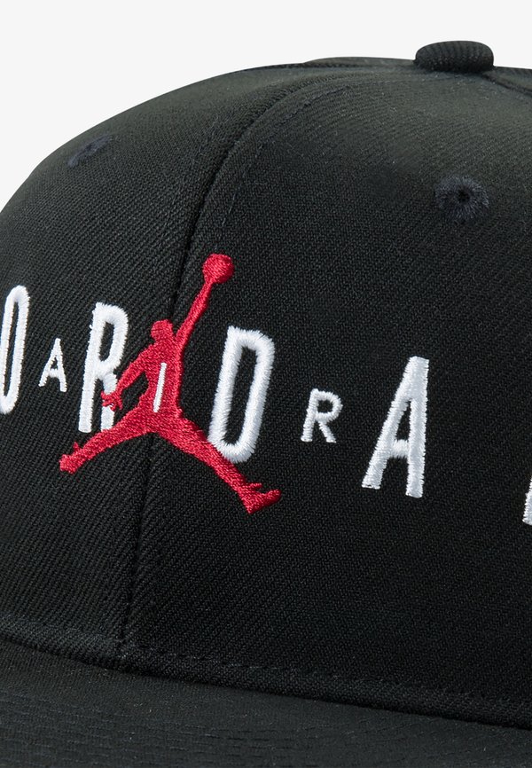 JUMPMAN AIR - Cap3