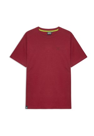 T-shirt en coton rouge à manches courtes, col rond, avec un petit logo sur la poitrine gauche. Présente un col intérieur vert contrasté.