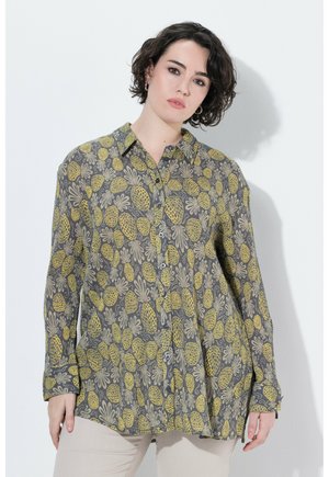 Ulla Popken PINEAPPLE PRINT LONG SLEEVE BUTTON-DOWN BLOUSE - Skjortebluser - graphite grey