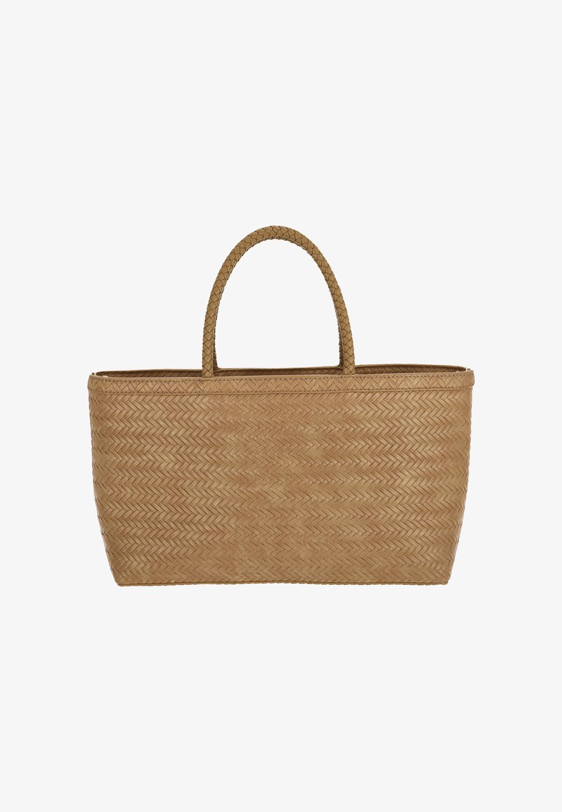 Bolso tote tejido de paja en tono beige claro con dos asas redondeadas. Presenta un patrón de espiga texturizado y una abertura superior para fácil acceso.