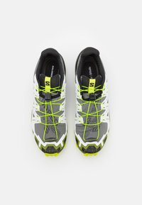 Salomon SPEEDCROSS 6 - Sapatilhas de trail running - black/white/acid lime