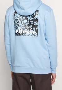 Ellesse Jersey con capucha - light blue