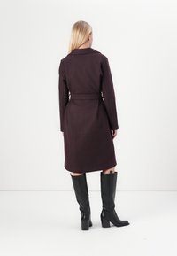 Vero Moda VMFORTUNEAYA LONG - Klassisk kåpe / frakk - winetasting
