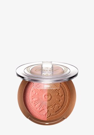 Too Faced, SUN BUNNY LUMINOUS BLURRING BRONZER - Bronzeur - strawberry bunny