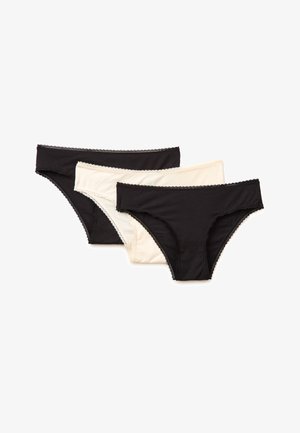 Tre mutandine da donna stile bikini in due nere e una beige, con delicato bordo in pizzo lungo i bordi, disposte in piano su uno sfondo bianco.