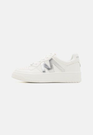 JUMPKICK - Joggesko - white/silver
