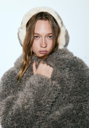PULL&BEAR, CONTRAST - Panta/korvaläpät - grey