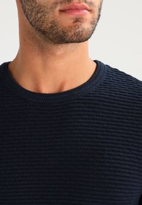 Selected Homme Stickad tröja - dark blue