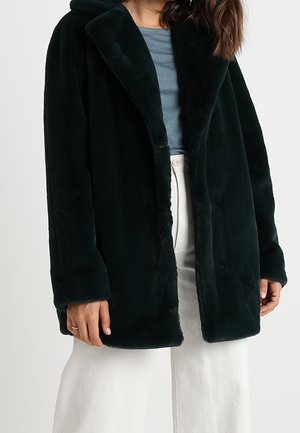 Zimní kabát - dark green