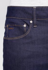 G-STAR Vaqueros rectos - rinsed denim