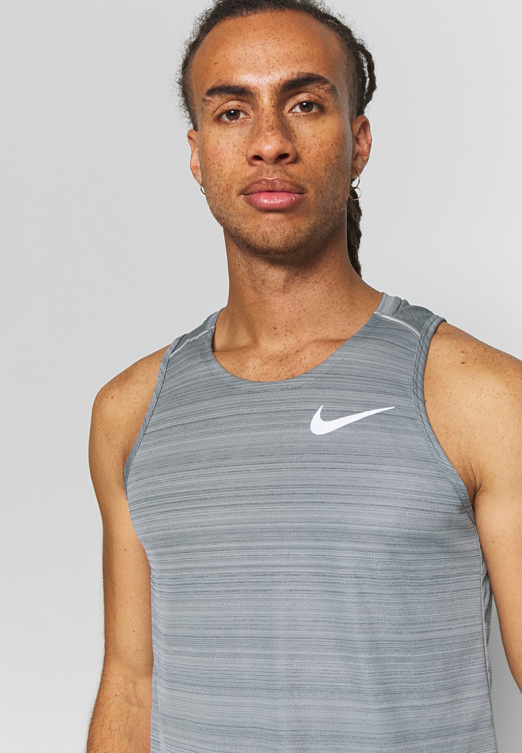 finish line nike epic react flyknit