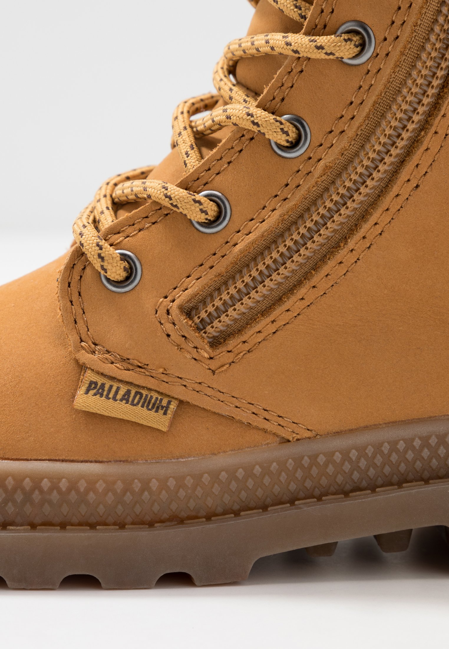 palladium hi cuff wps