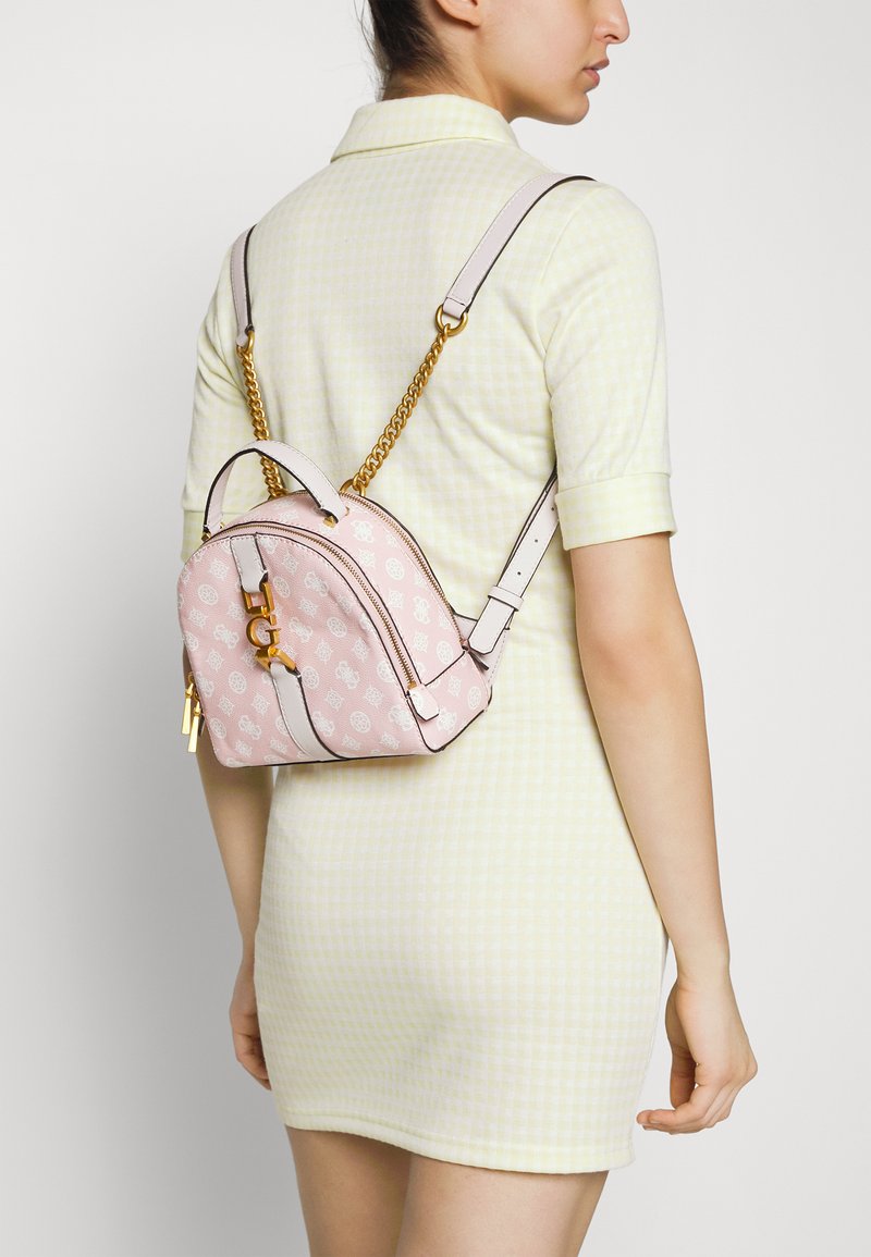 Guess BRIANA BACKPACK Sac à dos pink/rose ZALANDO.BE