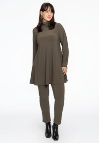 YOEK HIGH NECK - Langærmet T-shirt - light green