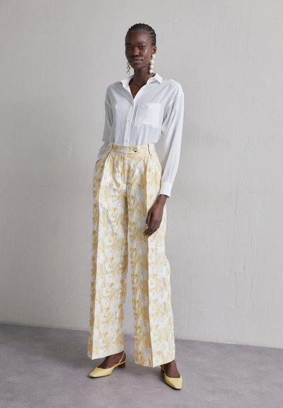 CO|TE LARA - Παντελόνι - yellow