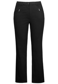 Pantalones negros de tejido suave, con corte recto, dos bolsillos frontales con cremallera y cierre de botón.