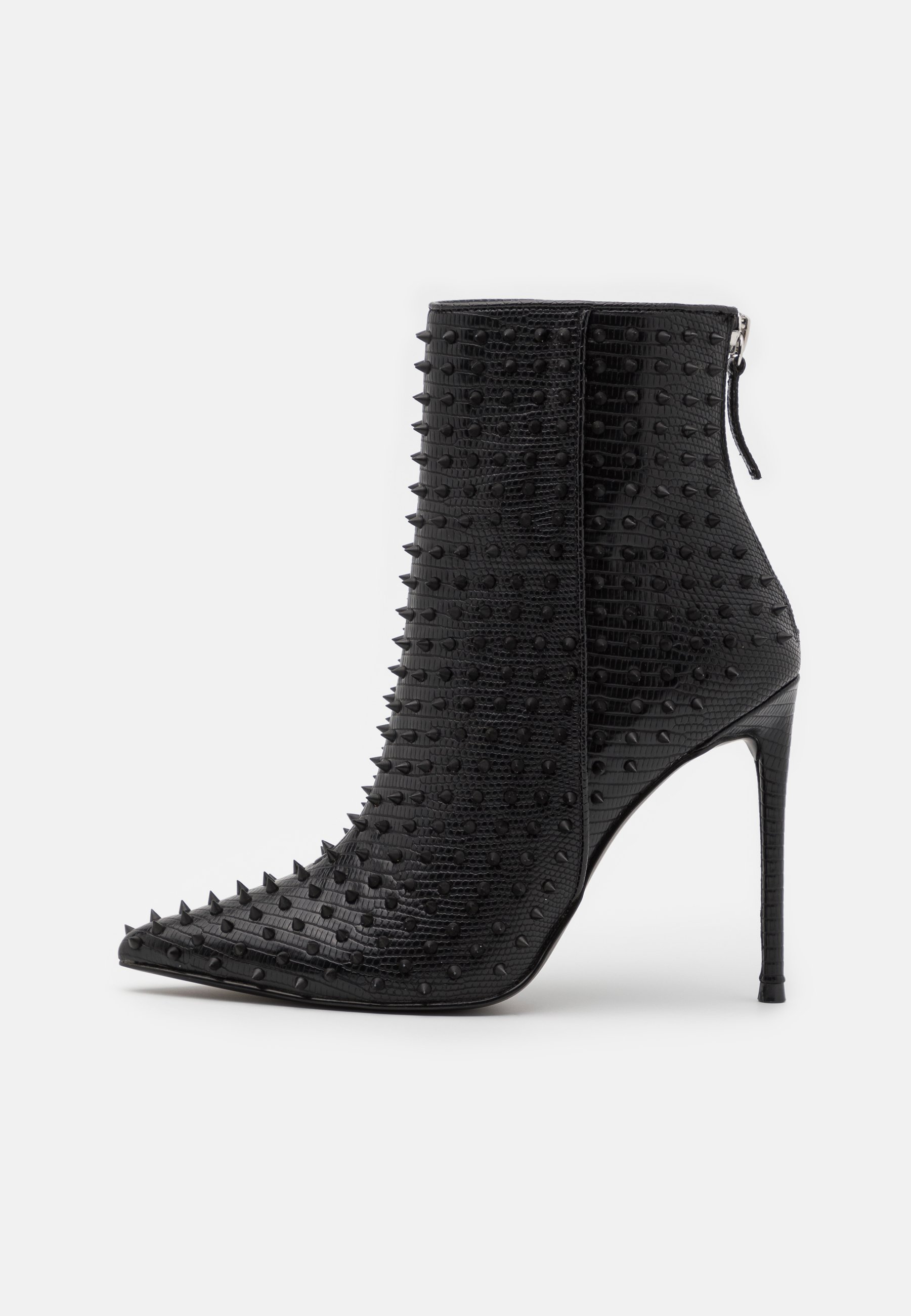 dune outrageous boots