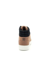 Umbro OSCAR - Chaussures fitness - camel