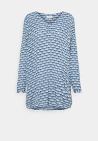 Chemise à manches longues bleue avec un décolleté en V et un motif en éventail répétitif dans des couleurs claires, fabriquée à partir d'un tissu lisse et léger.