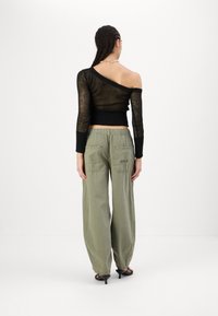BDG Urban Outfitters AYSM  - Hosszú ujjú felső - black