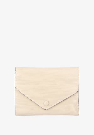 Beige gekreukt leren portemonnee, rechthoekige vorm met een envelopflap, drukknoopsluiting en subtiele reliëflijnen over het oppervlak.
