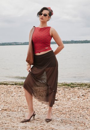 DOUBLE LAYER POLKA DOT - Topper - red