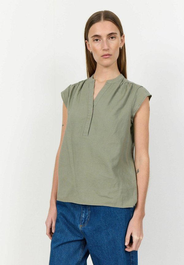 LR-NAJA 19 - Bluse - dark moss