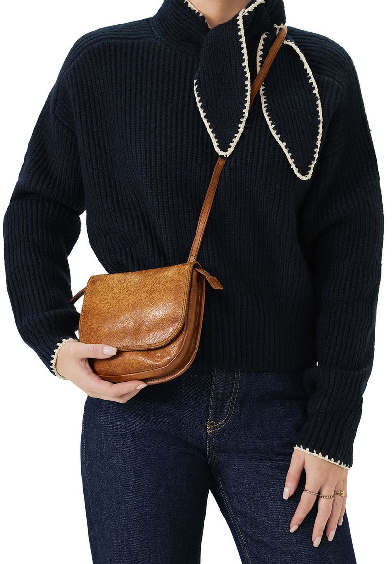Manfield - Cross body bag - cognac, Enlarge