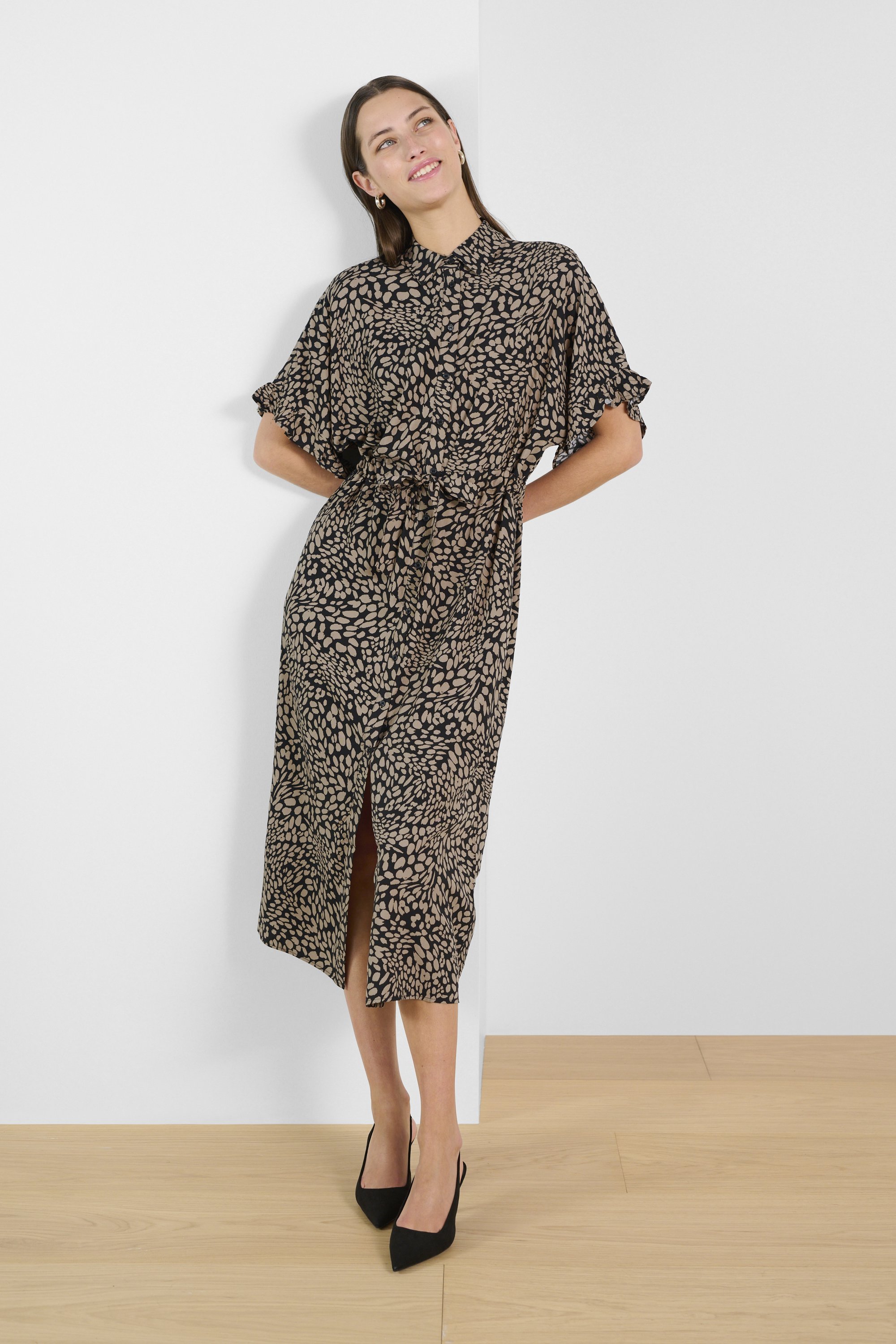 Soaked in Luxury SLNAYA SAPHIRA - Shirt dress - black with brown dots/black  - Zalando