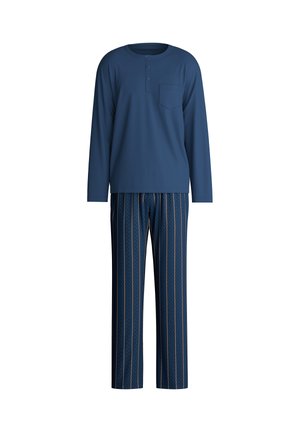 Marineblauwe longsleeve t-shirt met een ronde hals en een borstzak, gecombineerd met gestreepte pyjamabroek met verticale strepen in marineblauw en bruin.