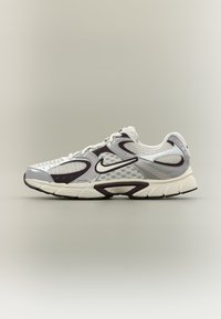 Niet geselecteerd, phantom/moon particle/burgundy ash/black