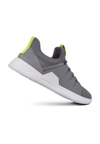 Szare buty sportowe z teksturowaną siateczką, jasnoniebieskimi akcentami i lekką białą podeszwą z formowanym wzorem.