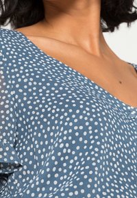 Vero Moda Petite Vardagsklänning - blue