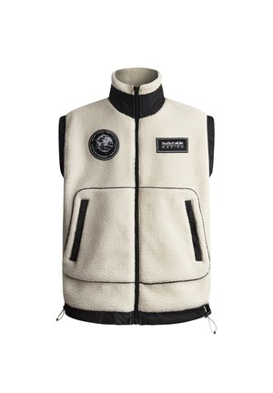 Fleece vest in crèmekleur met zwarte accenten, met een ritssluiting aan de voorkant, twee zakken en patches op de borst. Ontworpen met een hoge kraag en een zachtere textuur.